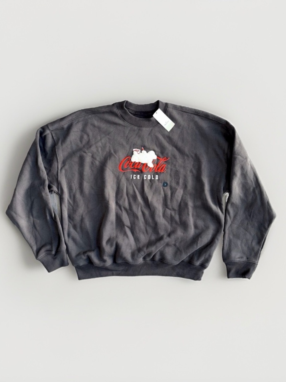 NWT Hollister Coca-Cola Polar Bear Sweatshirt Men’s L Gray Crewneck Boxy Soft